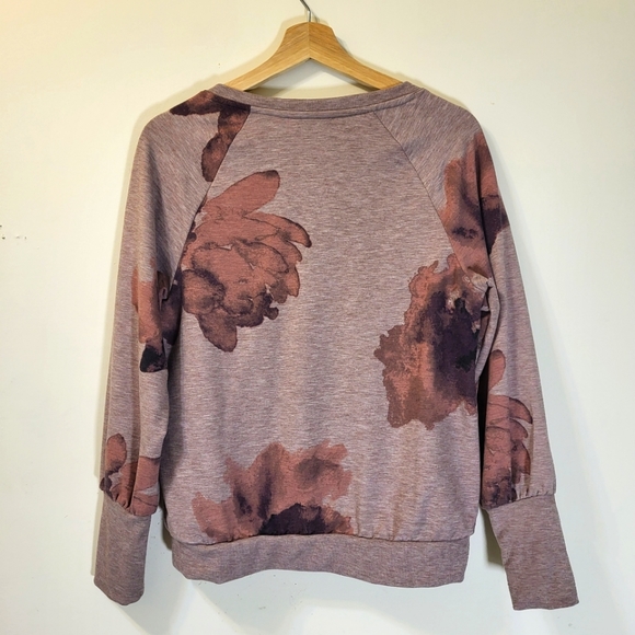 Reitmans v-neck floral sweater, XS - Picture 2 of 3